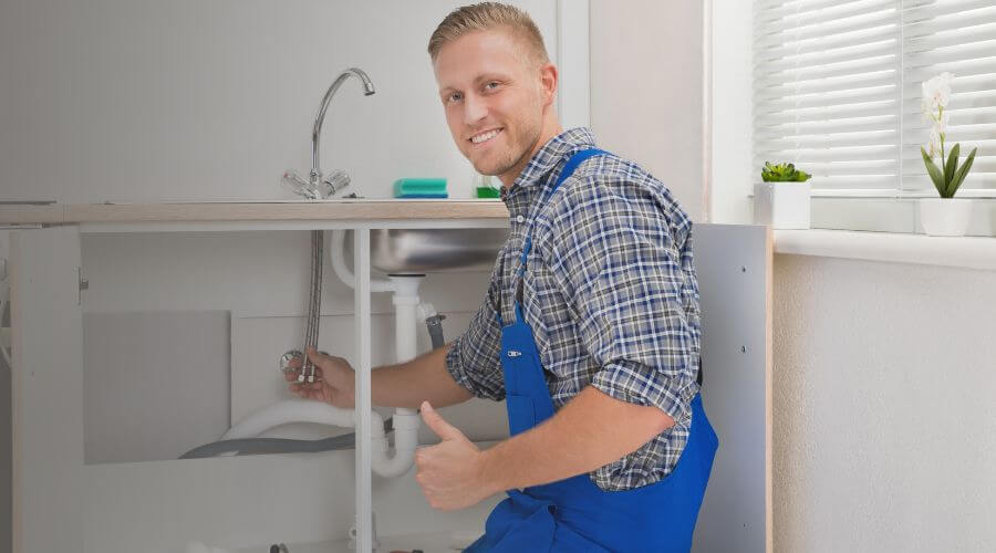 Expert burst pipe repair services in Harwood, ND